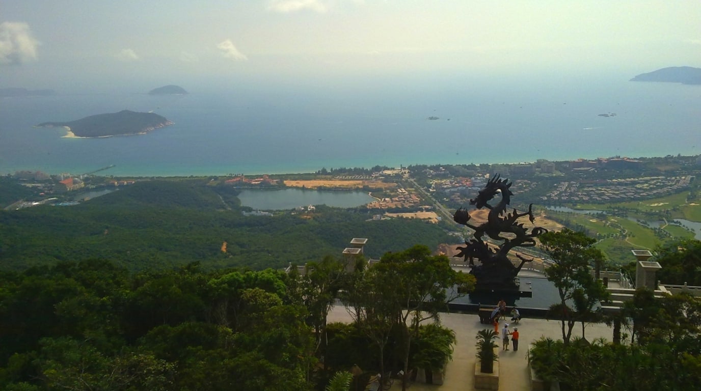 Yalong Bay beach in Hainan