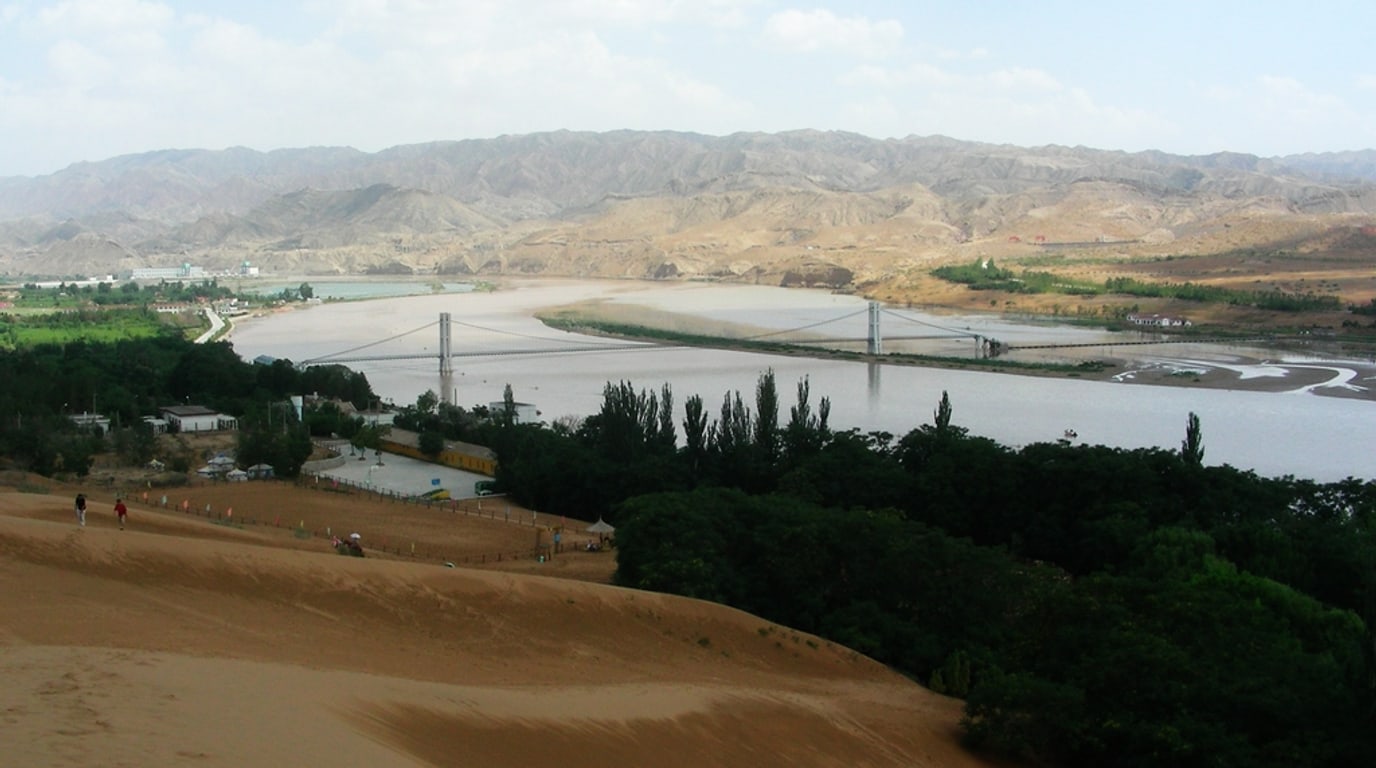 Shapotou desert landscape in Ningxia